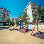 Panorama *